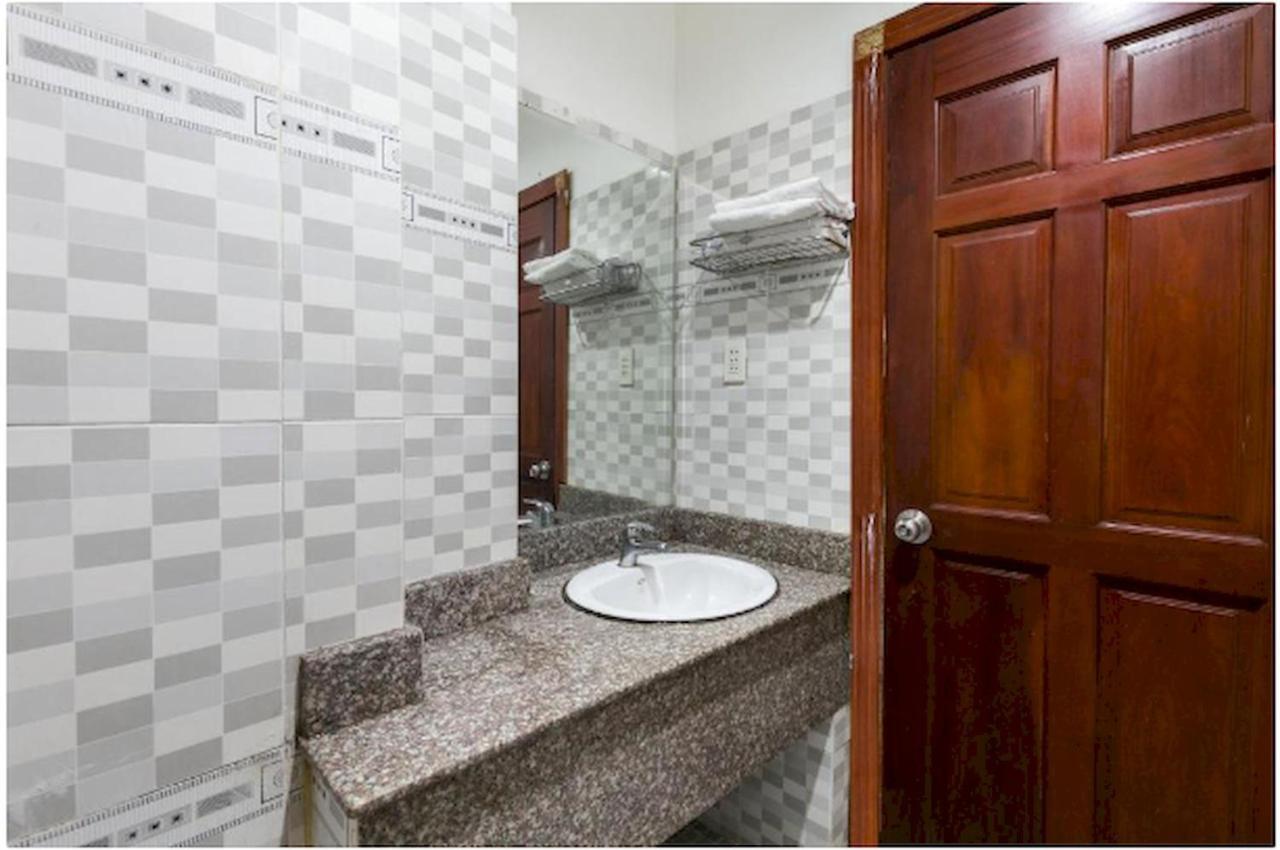 Oyo 1117 Ngoc Lan Motel Hue Εξωτερικό φωτογραφία